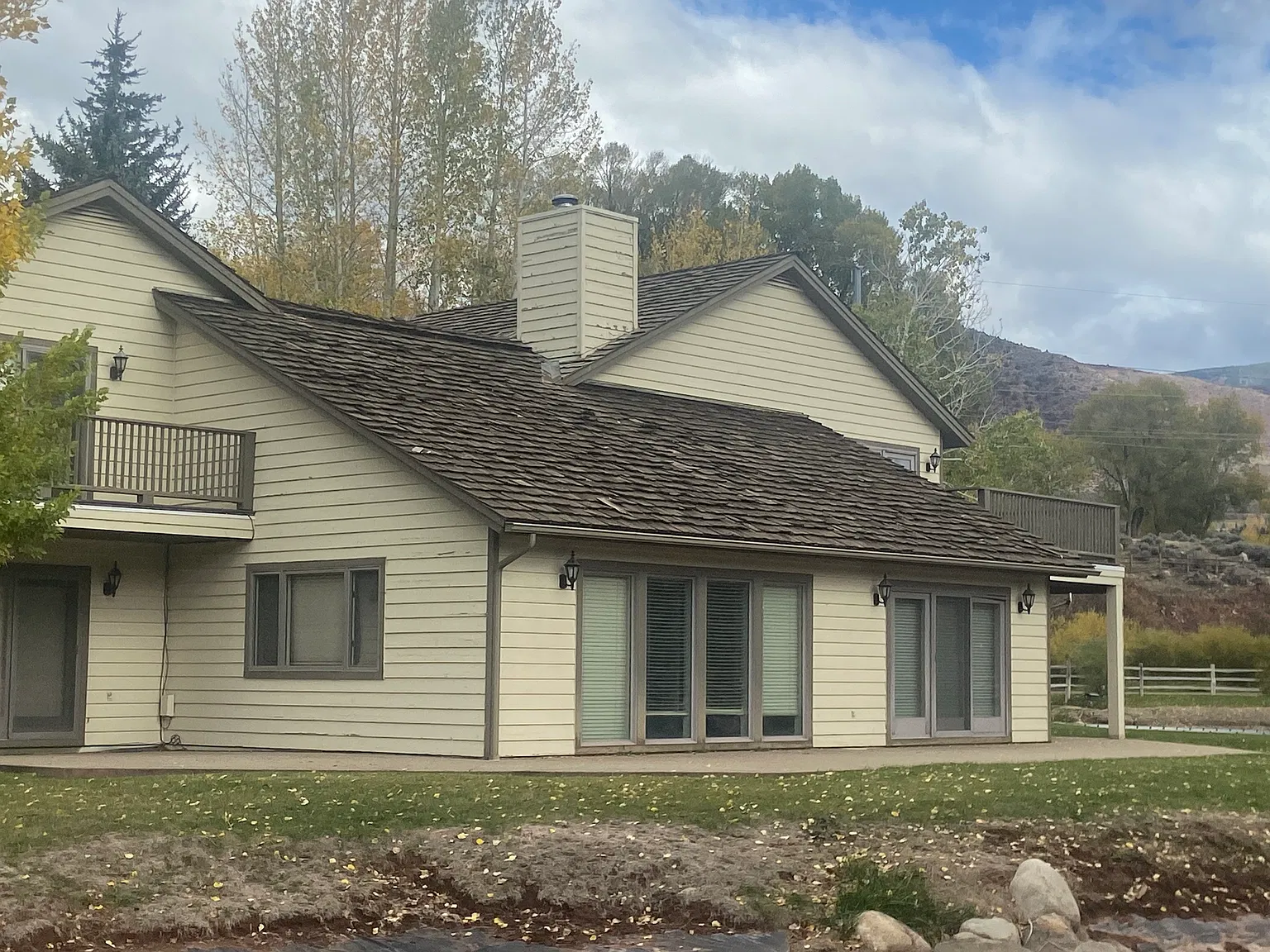 3 bed, 3600 sqft, $7,500 — Photo 2