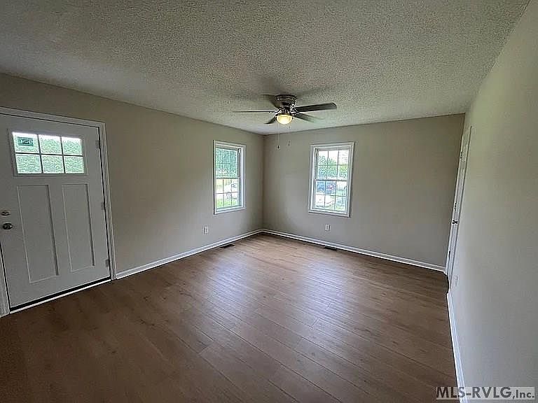 2nd image of 502 Walnut St