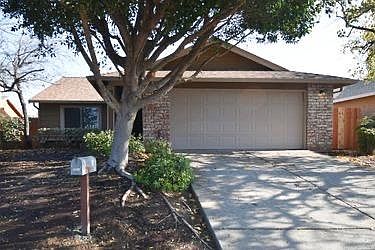 1st image of 321 Oceana Dr