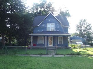 921 N Linden St, Belle Plaine, KS 67013