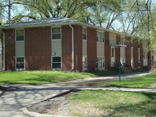 1308 10th St N APT 3, Fargo, ND 58102