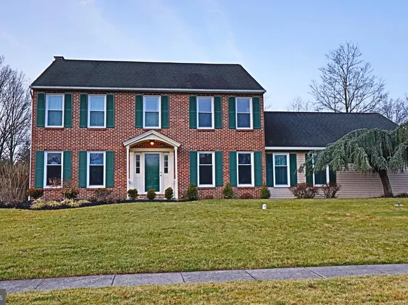 101 Sugar Bush Ct, Chalfont, PA 18914