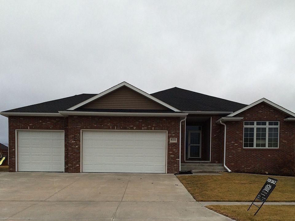 1st image of 8222 S 61st St