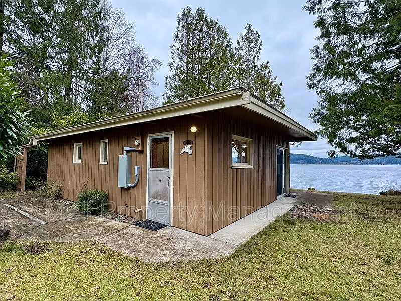 1 bed, 1.0 bath, 677 sqft, $1,800 — Photo 1