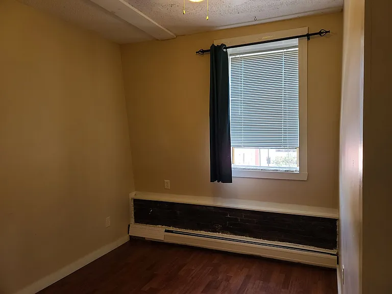 14-18 Broad St — Photo 9