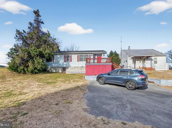 710 Porter Ave, Martinsburg, WV 25401