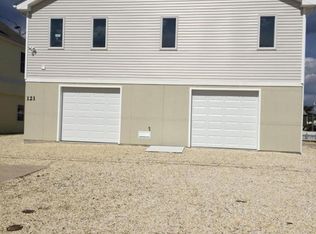121 E Susquehanna Dr, Little Egg Harbor, NJ 08087