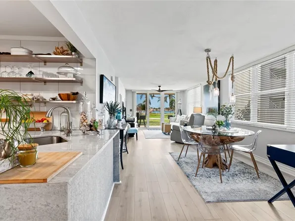 6021 Bahia Del Mar Cir APT 140, Saint Petersburg, FL 33715