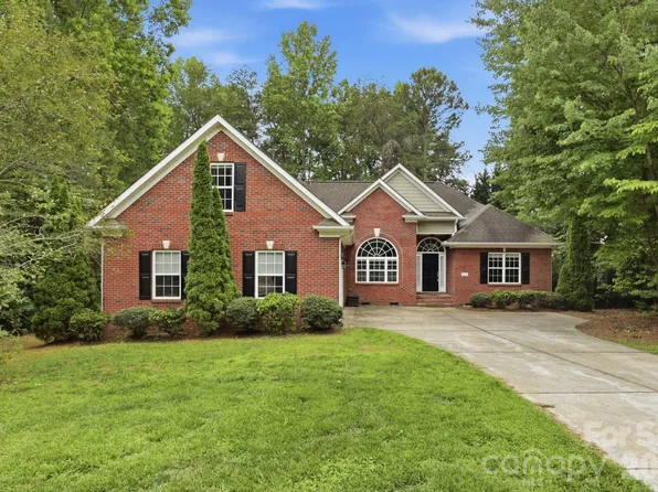 3652 Burton St, Sherrills Ford, NC 28673