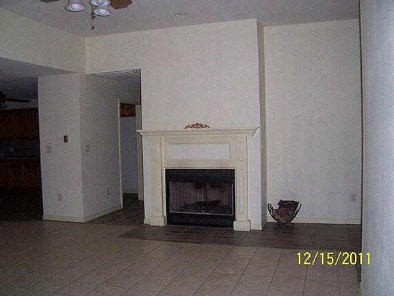 3rd image of 572 Ashwood Bnd