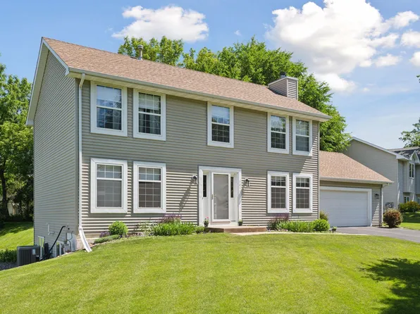 1011 Wesley Ct, Rockford, MN 55373