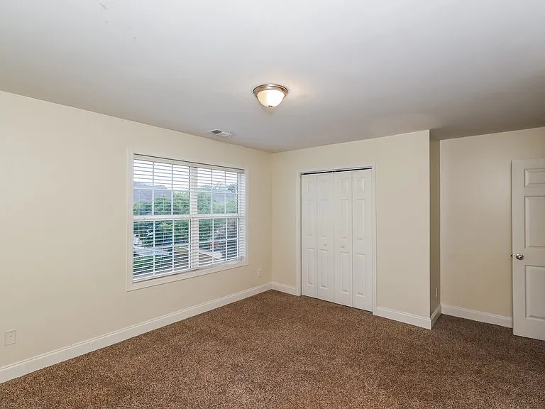 122 The Blvd — Photo 14