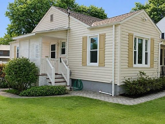 3rd image of 1563 Mary Dr