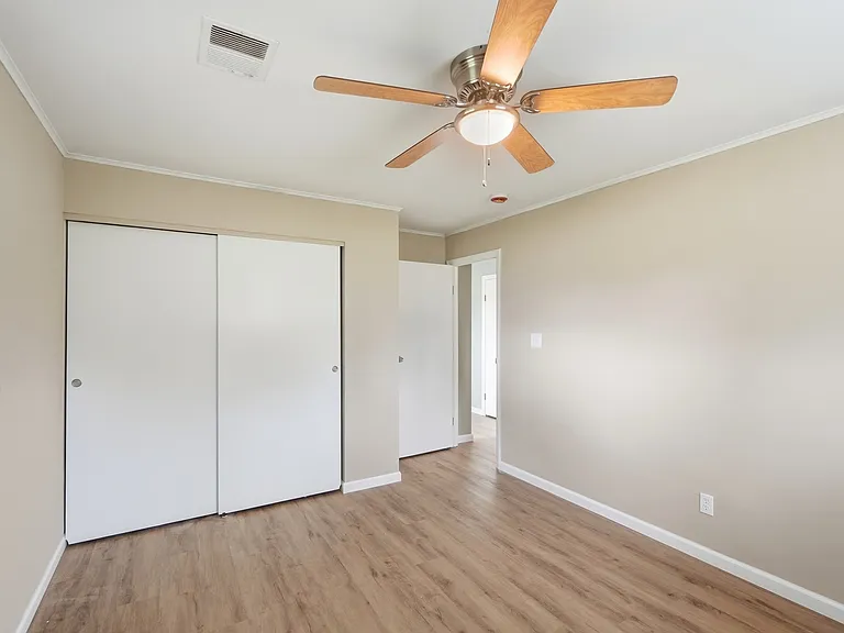 3920 Pobst Dr — Photo 21