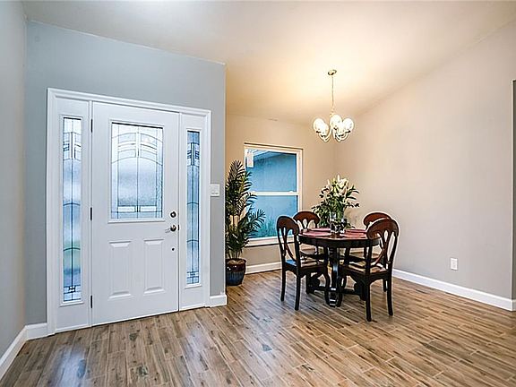 3rd image of 8820 Brackenwood Dr