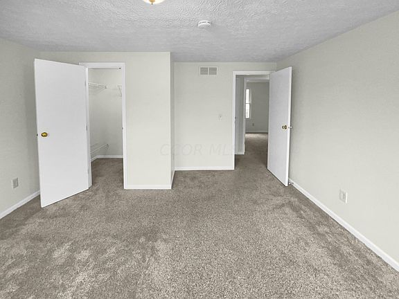 3rd image of 430 Stonebridge Blvd