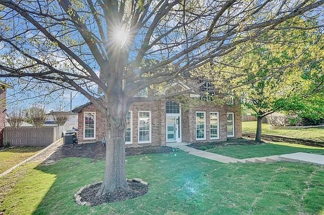 1st image of 968 Camden Dr