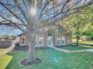 968 Camden Dr, Lewisville, TX 75067