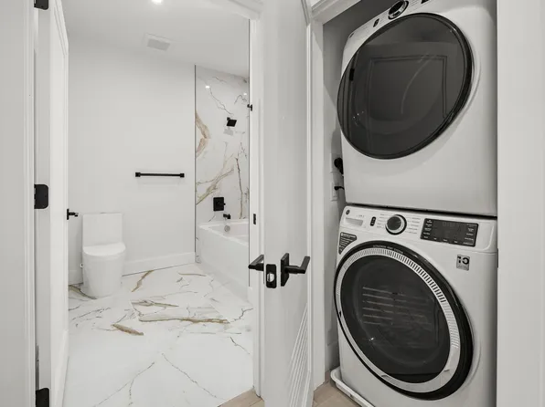 4525 Bergenwood Avenue image 66 of 74