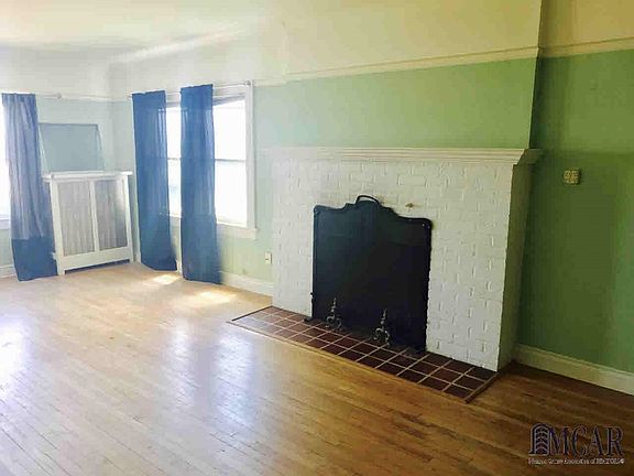 4th image of 13816 Lake Dr