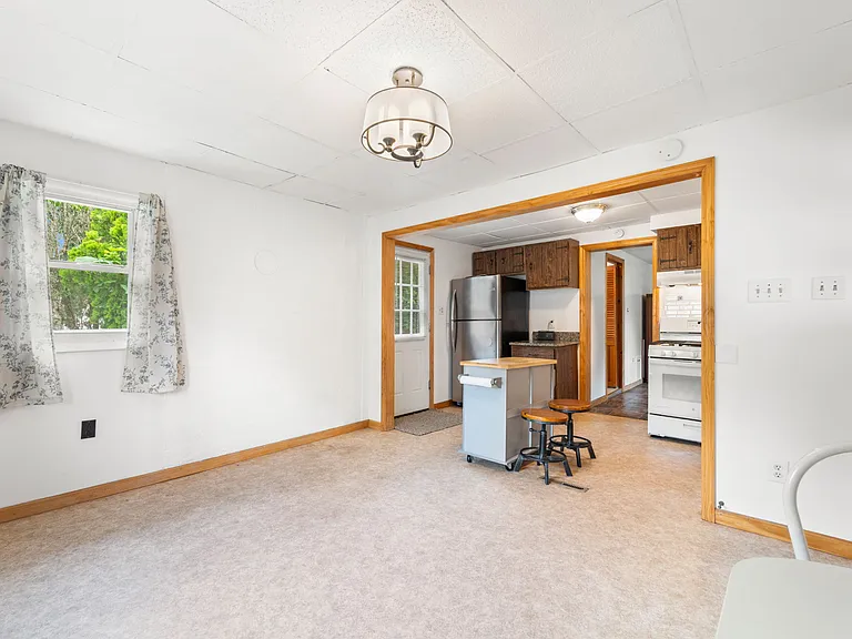 324 Ogden Station Rd — Photo 11