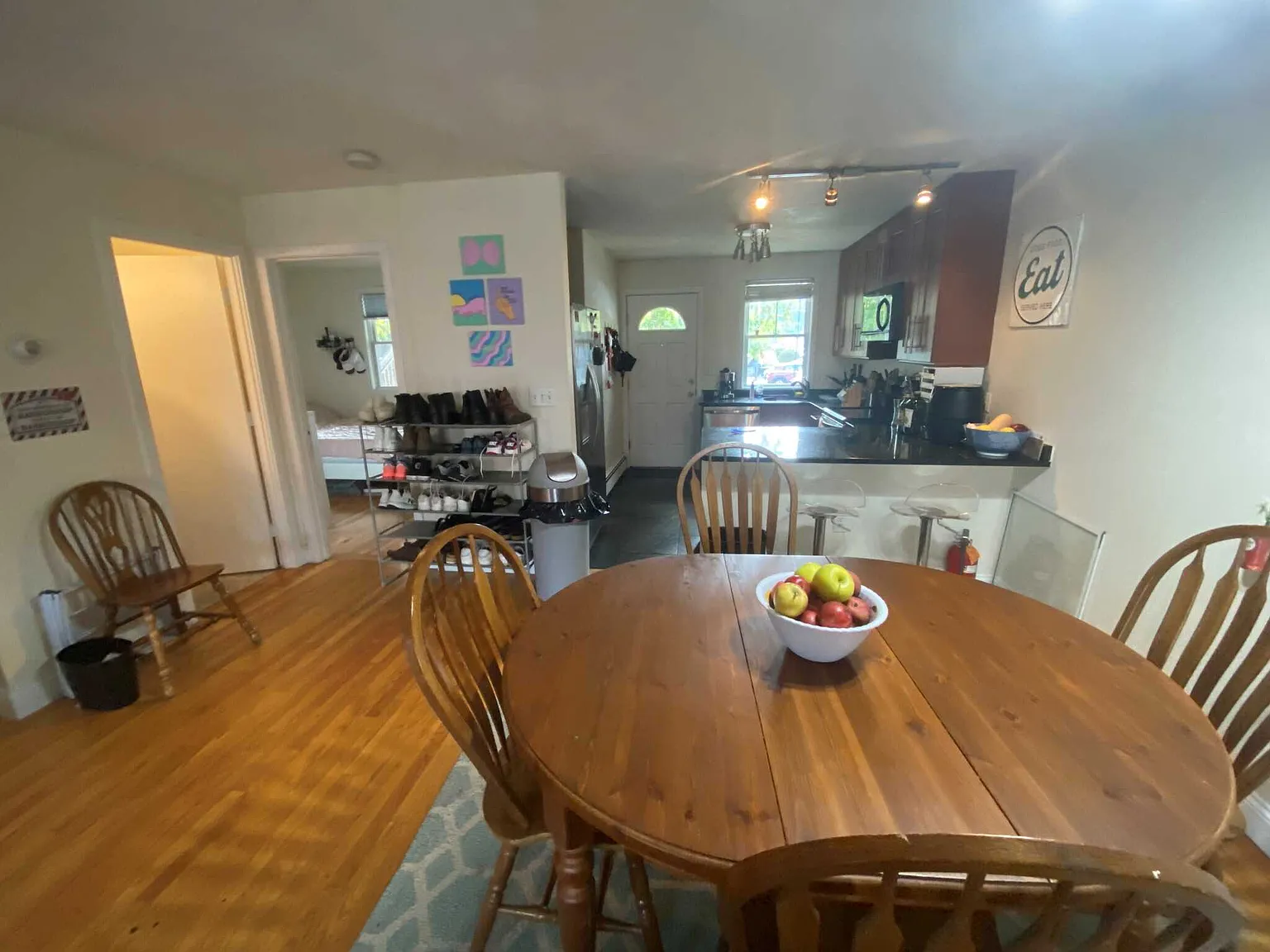 4 bed, $6,400 — Photo 3
