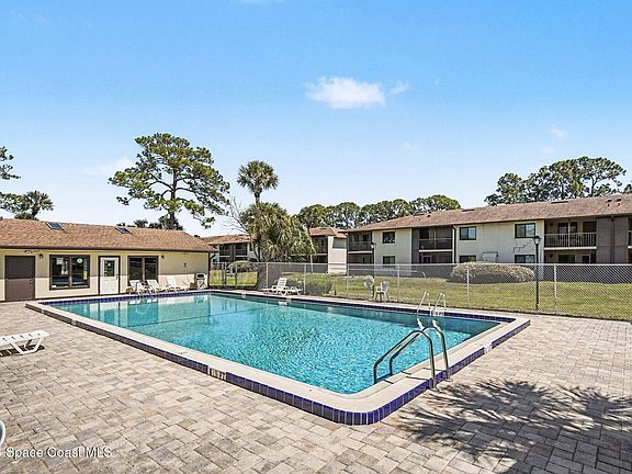 2nd image of 1515 Huntington Ln APT 812