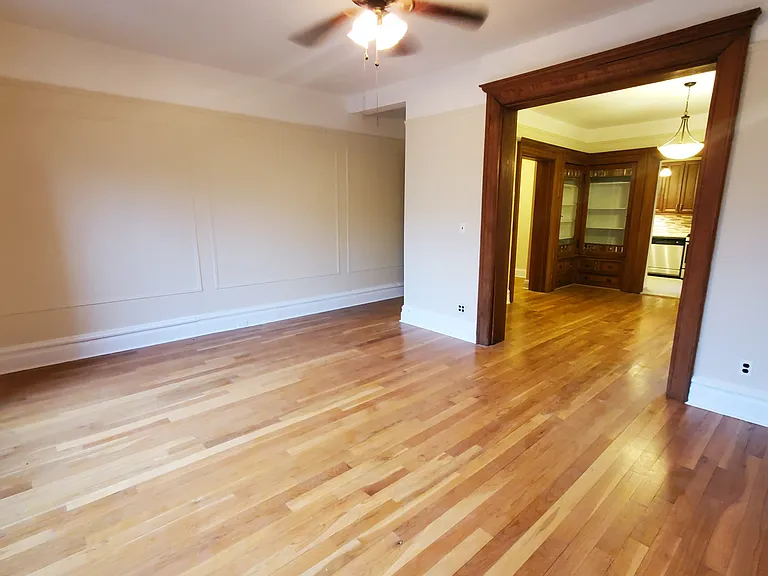 449 3rd St #3R — Photo 9