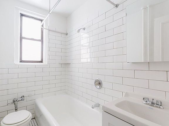5th image of 55 W 11th St APT 4D