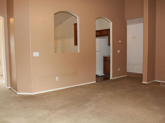 3rd image of 12606 W Whitton Ave