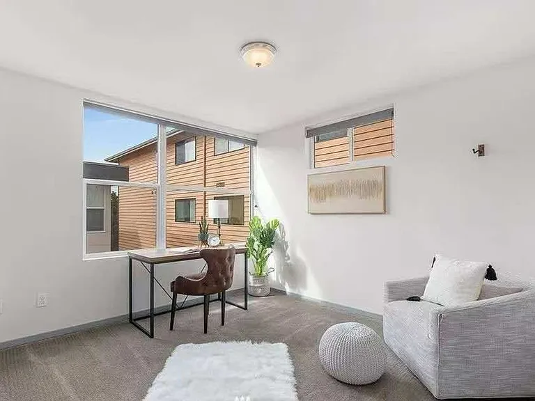 11234 Greenwood Ave N #B — Photo 12
