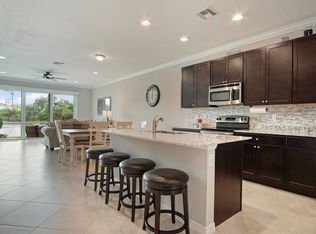 638 SW Glen Crest Way, Stuart, FL 34997