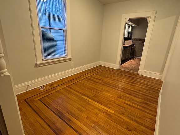 WALK IN TO YOUR LIVING ROOM