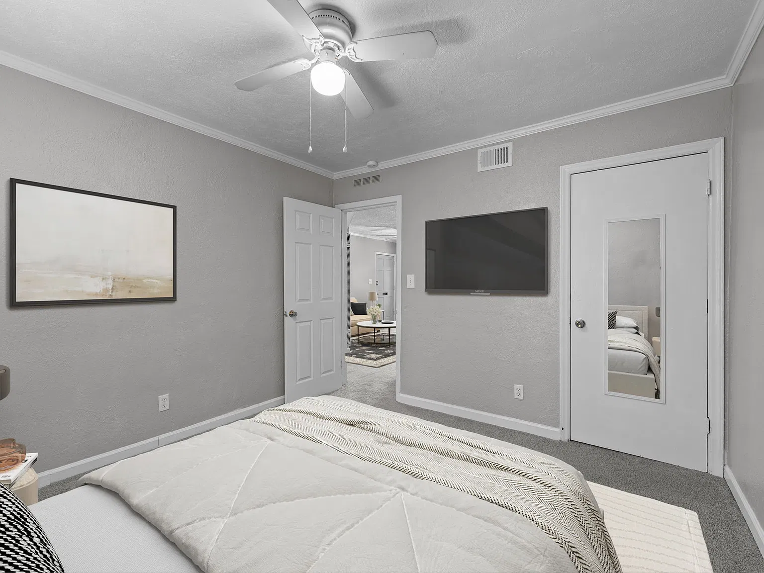 2 bed, 826 sqft, $795 — Photo 3