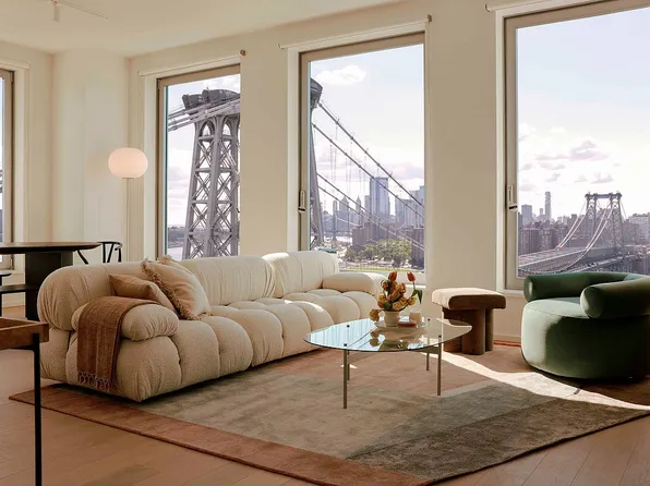 8 S 4th St #27B, Brooklyn, NY 11249