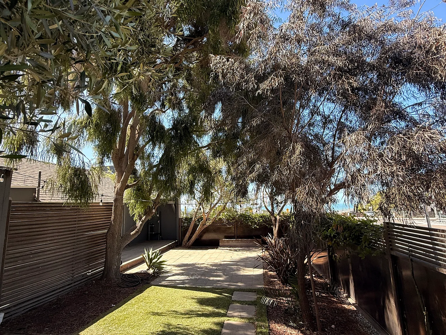 Studio, 580 sqft, $3,250 — Photo 2