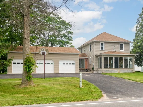 7505 Zurich Rd, Lyons, NY 14489