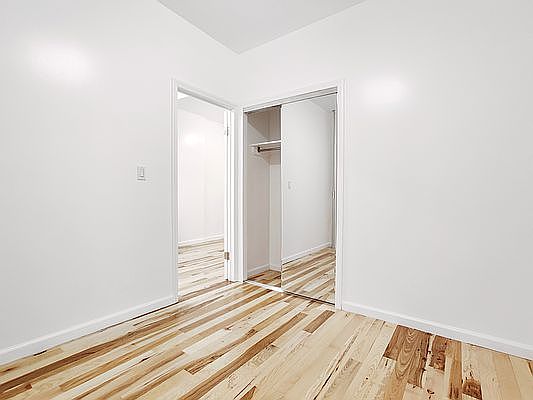 3rd image of 231 Eldridge St APT 5