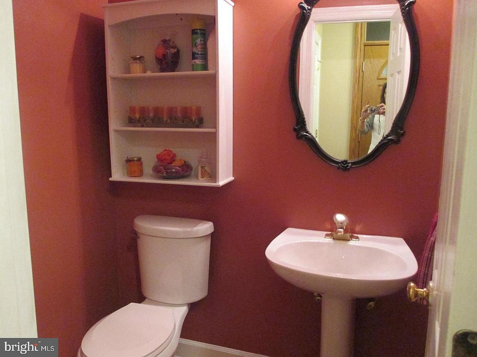 1st image of 2299 Canteen Cir