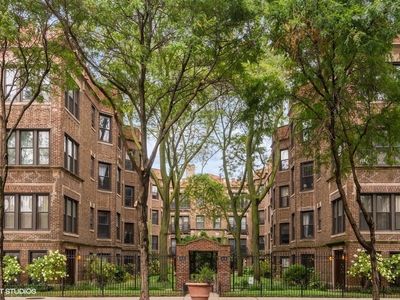 6253 N Sheridan Rd APT 27, Chicago, IL, 60660