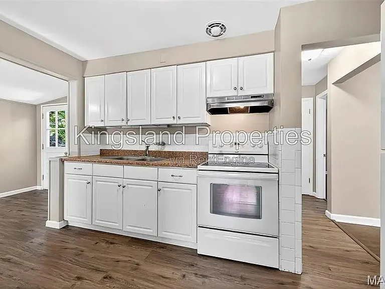 1236 Bliss Dr — Photo 4