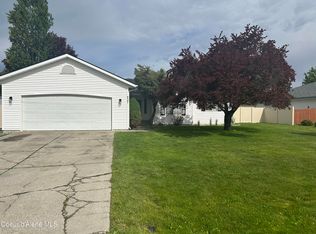 8587 N Maple St, Hayden Lake, ID 83835