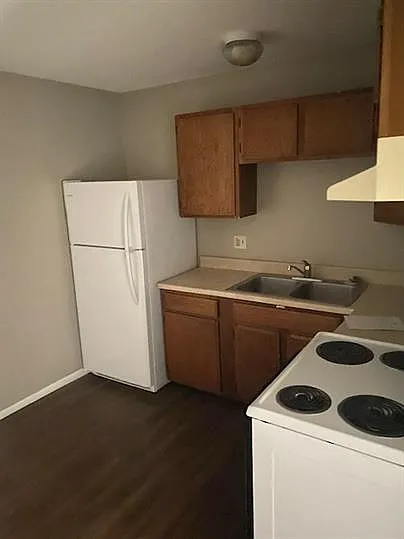 410 George Street — Photo 3