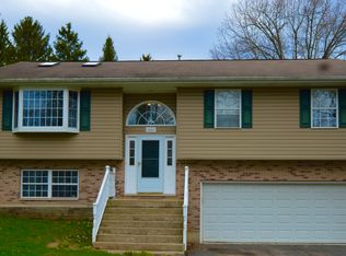 8604 Acorn Path, Wonder Lake, IL 60097