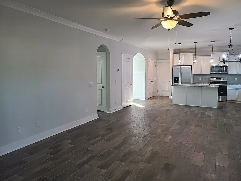 37 Mangrove St — Photo 5