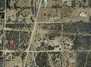 10929 Lincroft Rd, Oak Hills, CA 92344