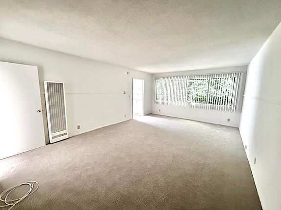3rd image of 1042 6th St APT 11