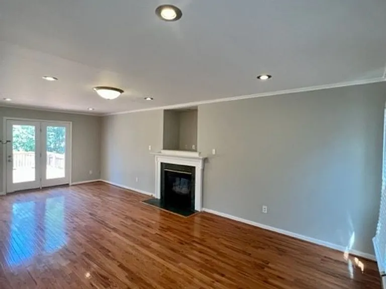 5736 Lake West Ter — Photo 7