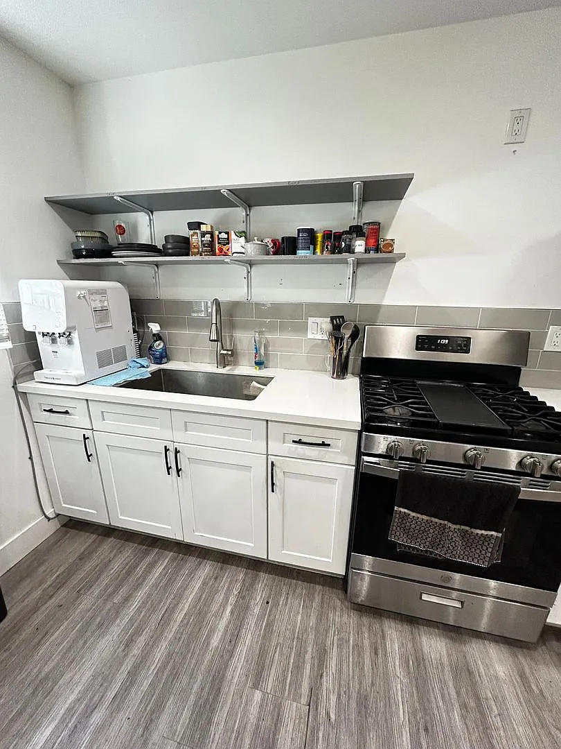 3711 Halldale Ave — Photo 3
