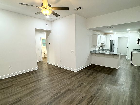 4th image of 8358 Carl Dean St #A